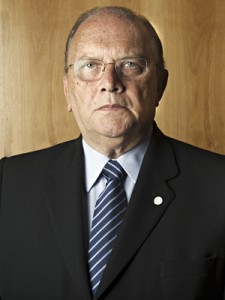 Colunista Ruy Martins Altenfelder Silva