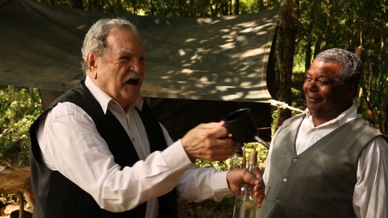 Divulgação, Atores Antonio Petrin e Gésio Amadeu em uma das belas cenas do longa-metragem