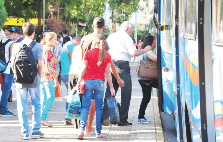 Marcio Oliveira, Empresas e consórcio pleiteiam prestação dos serviços de transporte coletivo em Prudente