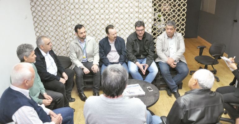 José Reis, Setores público e privado se unem para organizar evento de distribuição do bolo que ocorre no dia do aniversário