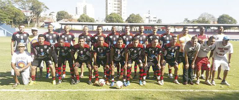 Cedida/Operário Futebol Clube, Além da dedicação em campo, Operário Futebol Clube conta com o apoio assíduo da torcida