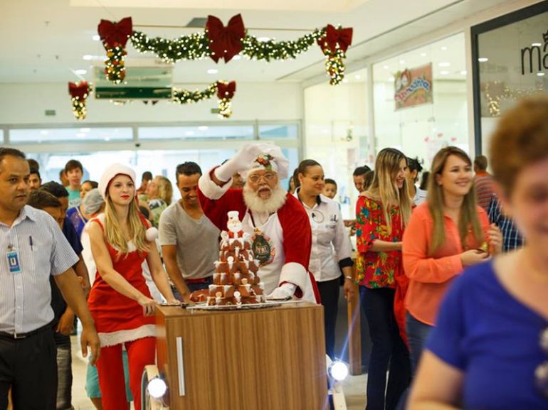 Arquivo, No Parque Shopping, as crianças ser]ao recebidas com algodão doce, pintura facial e escultura de balões, no sábado