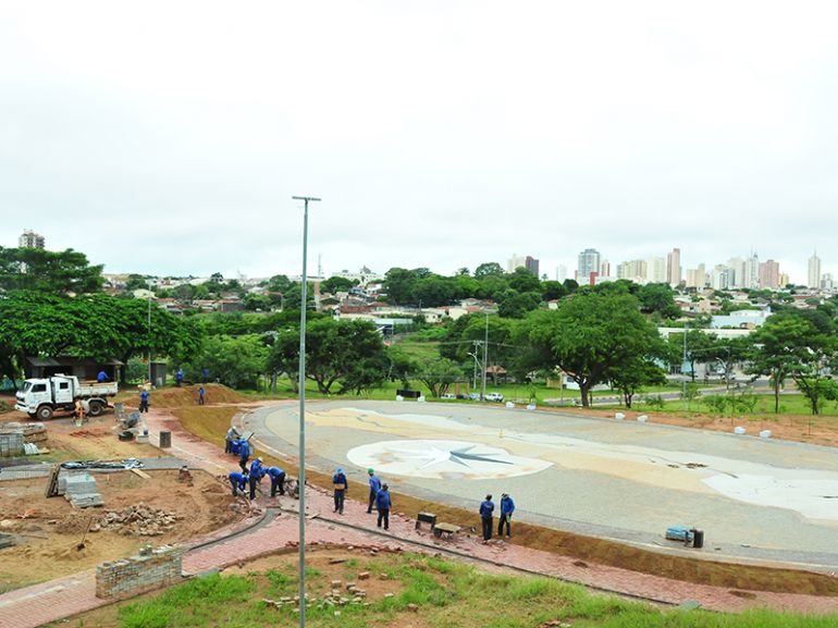 Marcio Oliveira, Construção da Praça do Centenário, no Parque do Povo, encontra-se em fase de acabamento da parte estrutural