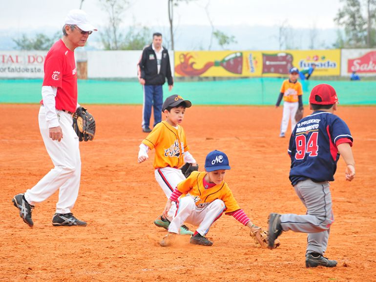 Arquivo, Esporte tradicional em Prudente, beisebol ganha espaço no Sesc Verão hoje e quinta-feira