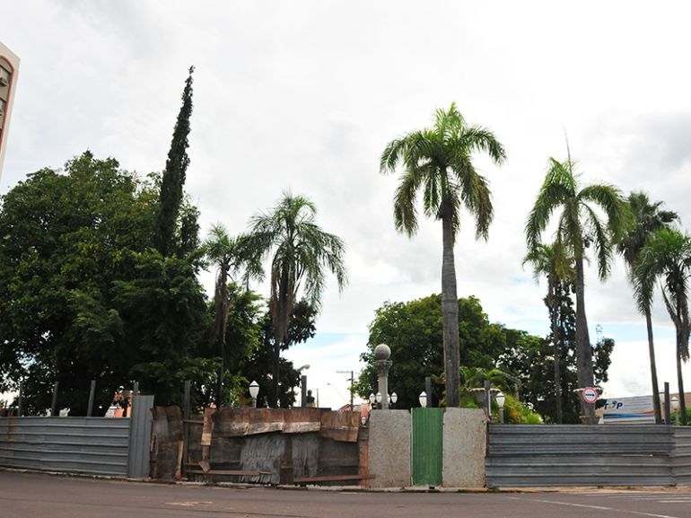 Marcio Oliveira, Prazo de entrega das obras da Praça Getúlio Vargas, em Machado, foi estendido para março