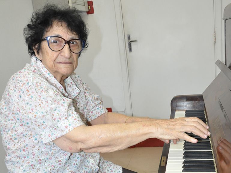 José Reis, O toque dos dedos firmes de Maria Apparecida Memari Bottoso, tão ágeis e que, ao mesmo tempo, parecem flutuar além das teclas do piano