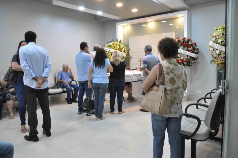 José Reis , Corpo de Célio foi velado ontem na Casa de Velório Athia e foi cremado em Londrina (PR)