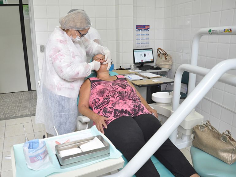 Márcio Oliveira - Por meio do programa do governo federal, população tem acesso gratuito a tratamento dental