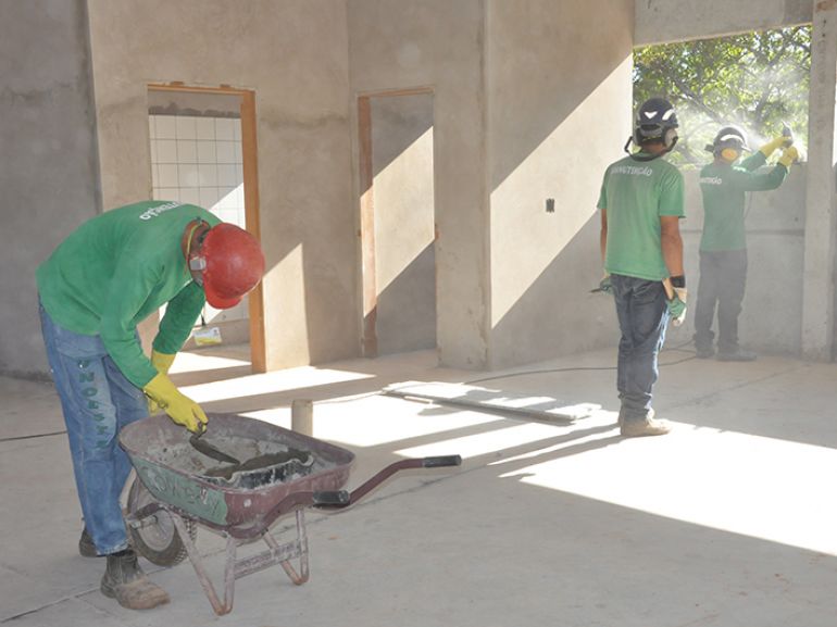 Jose Reis - Equipamento de Proteção Individual visa bem-estar do funcionário e segurança no trabalho