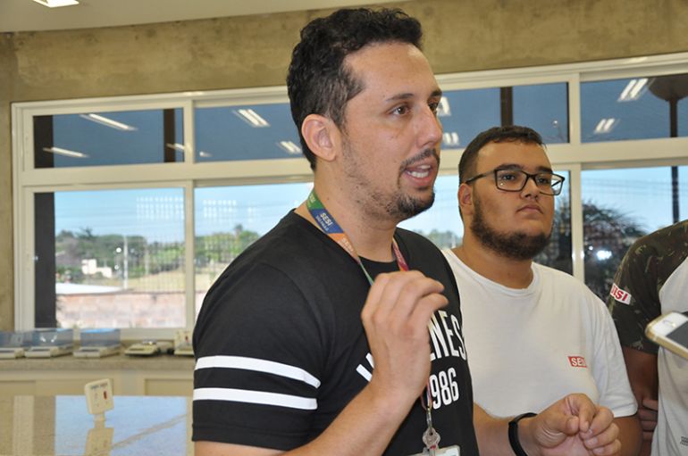 José Reis - Fábio orientou os estudantes no projeto que garantiu o 3º lugar