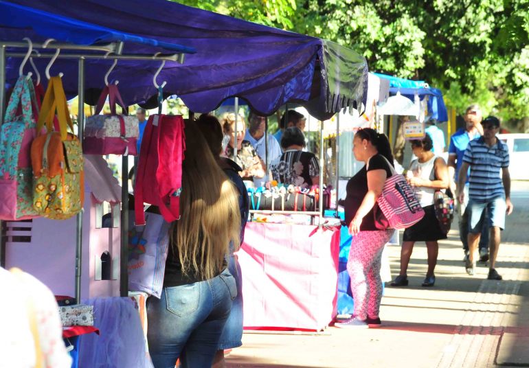 Marcio Oliveira, Feira do Artesanato é realizada duas vezes ao mês na praça