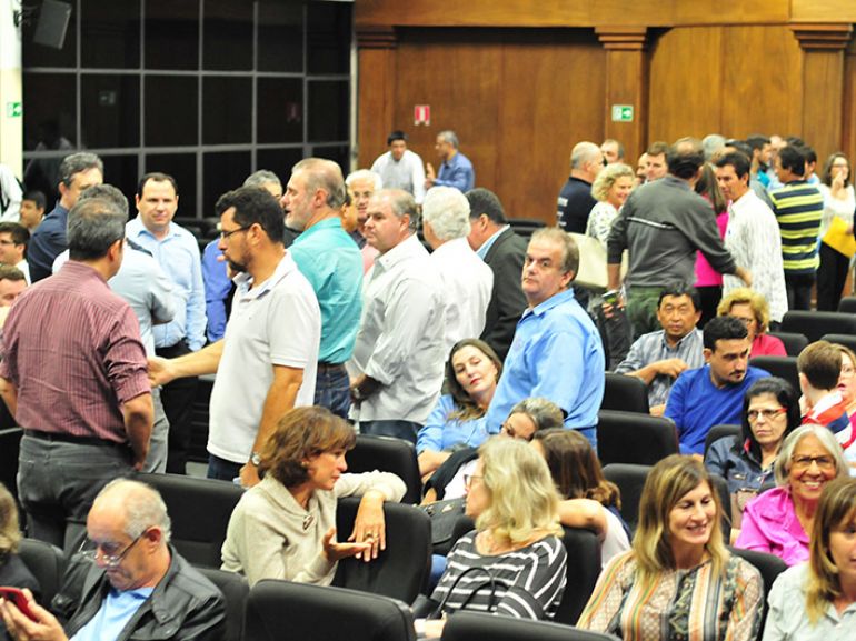 Marcio Oliveira - Pré-lançamento contou com a presença de produtores, Aprobarpp e autoridades municipais