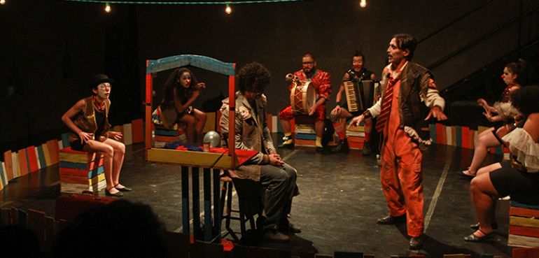 Divulgação, Espetáculo “Palhaços” passeia pela região