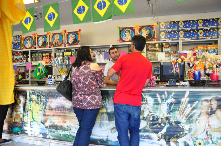 José Reis - Festas típicas do período e Copa do Mundo fomentam venda de artigos