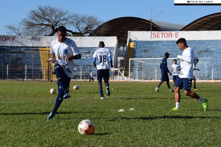 Guto Carvalho: Osvaldo Cruz viaja e encara, nesta manhã, o Santacruzense em busca da classificação