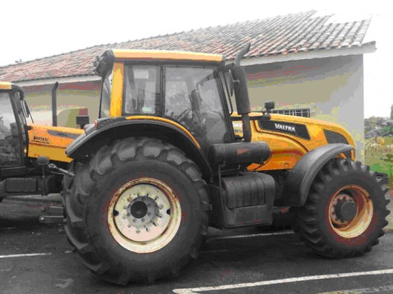 Arquivo - Produtor rural poderá adquirir um trator com potência de até 125 cavalos e diversos implementos de qualquer tipo