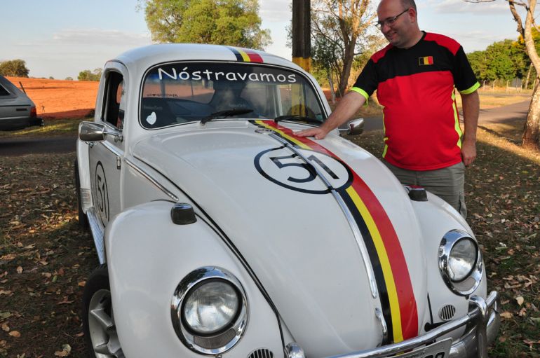 José Reis - Thierry passa férias no Brasil e mostra seu fusca, com as cores da Bélgica, comprado há 18 anos