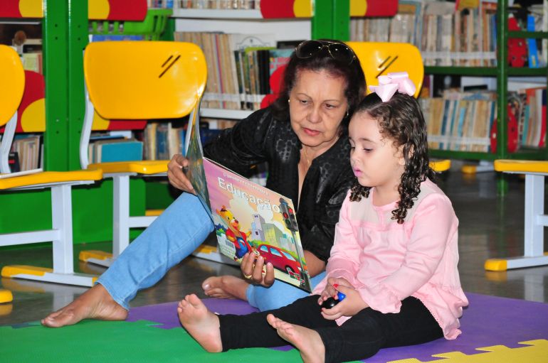 Marcio Oliveira - Projeto Lê no Ninho, do Centro Cultural Matarazzo, promove interação dos participantes com a leitura