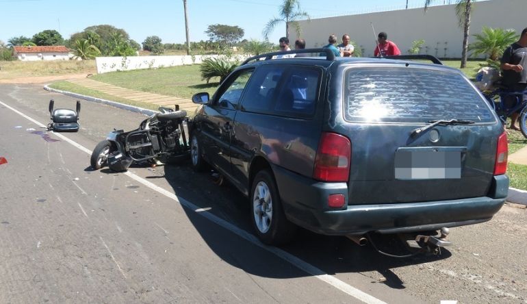 Jorge Zanoni/Cedida - Condutor de veículo alega ter passado mal e colidido contra o triciclo