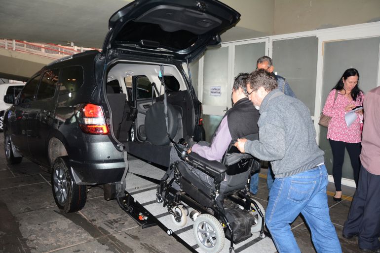 Marcos Sanches/Secom - Apresentação dos veículos para a população ocorreu hoje no estacionamento da Prefeitura