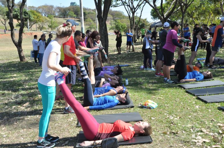 José Reis: Após a caminhada e corrida, os participantes ganharam um alongamento