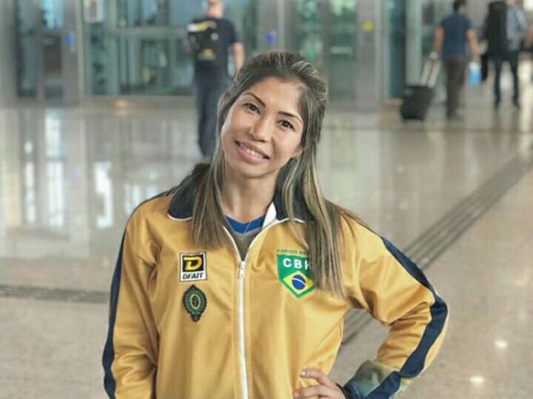 Cedida/Valéria Kumizaki - Carateca é a atual primeira colocada no ranking nacional da categoria kumitê sênior feminino