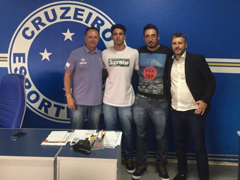 Cedida/Erik Santos - Ex-Azulão, jogador estreia amanhã com as cores do Cruzeiro