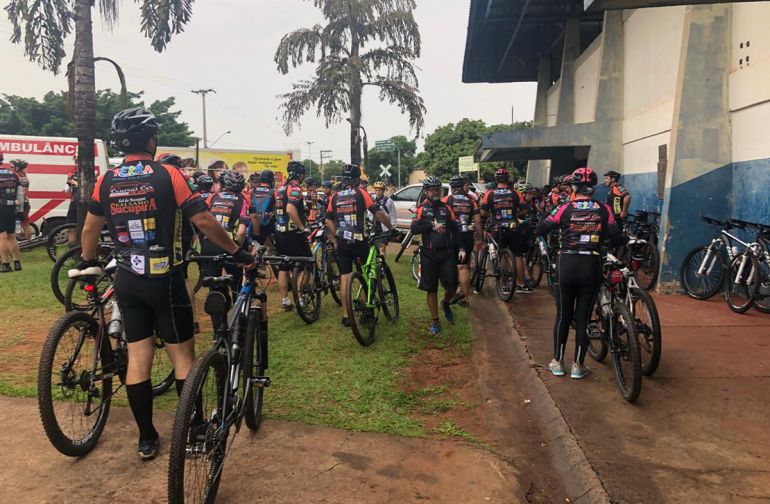 Cedida - Além dos ciclistas, participaram famílias, voluntários, apoiadores e patrocinadores