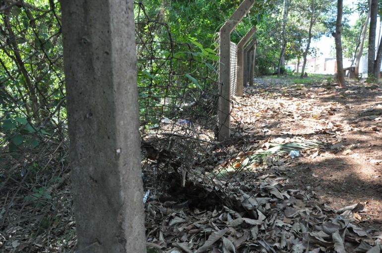 José Reis - Alambrado danificado causa insatisfação a moradores do Maré Mansa