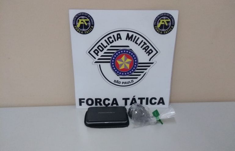 Polícia Militar - Cocaína foi comprada por R$ 400 e seria comercializada