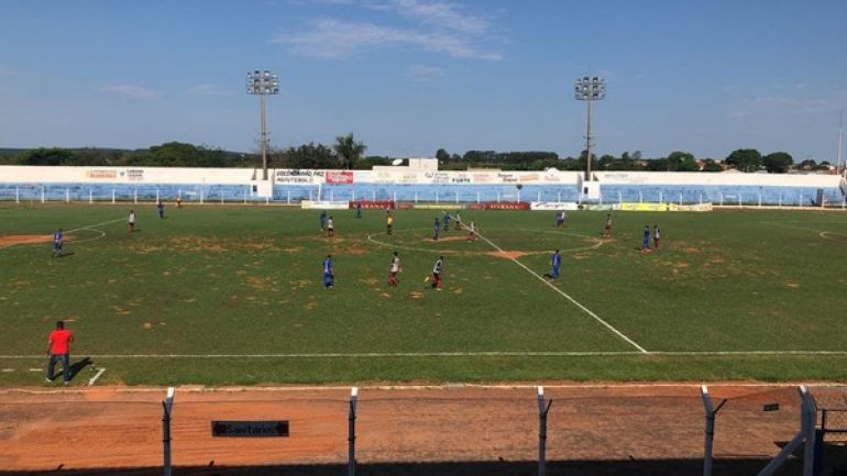 Cedida/Pedro Afonso - Situação do gramado motivou a interdição do Brenão pela FPF