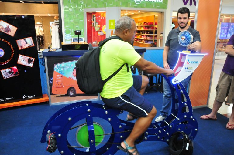 Marcio Oliveira -  "Bicicleta geradora de energia" é um dos equipamentos interativos do espaço