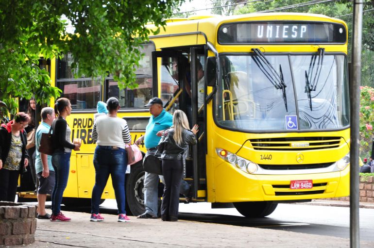 Arquivo - Passageiros devem pagar a tarifa de R$ 4,10 a partir de quarta-feira