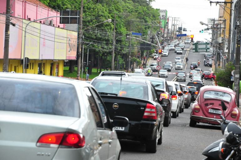 Arquivo - Buzinaço no início do ano mostrou insatisfação de motoristas