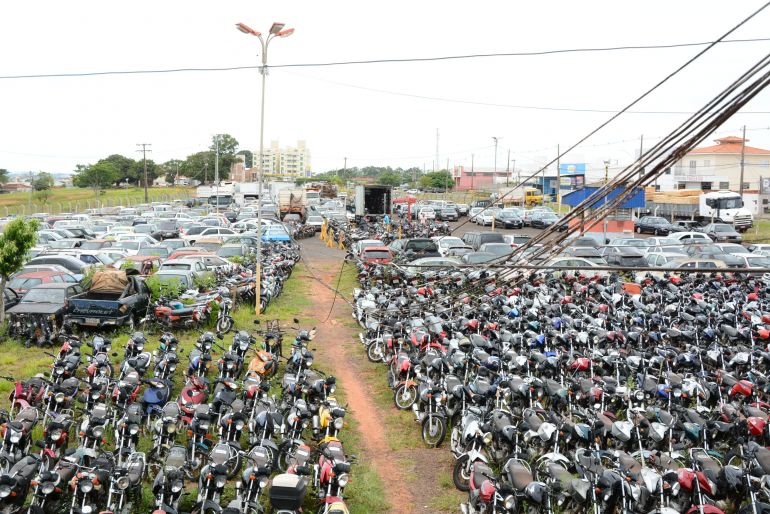 Marcos Sanches/Prefeitura de Prudente - Há cerca de 1 mil carros e 700 motos recolhidos no pátio de veículo de Prudente
